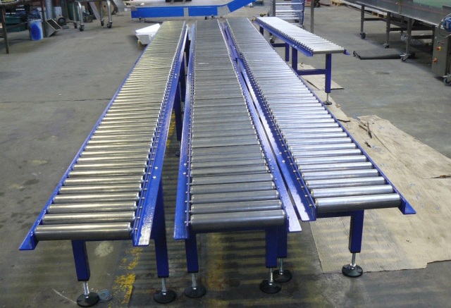 Băng tải con lăn và những đặc điểm kỹ thuật cần biết